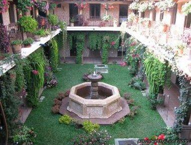Howard Johnson Antigua Guatemala エクステリア 写真